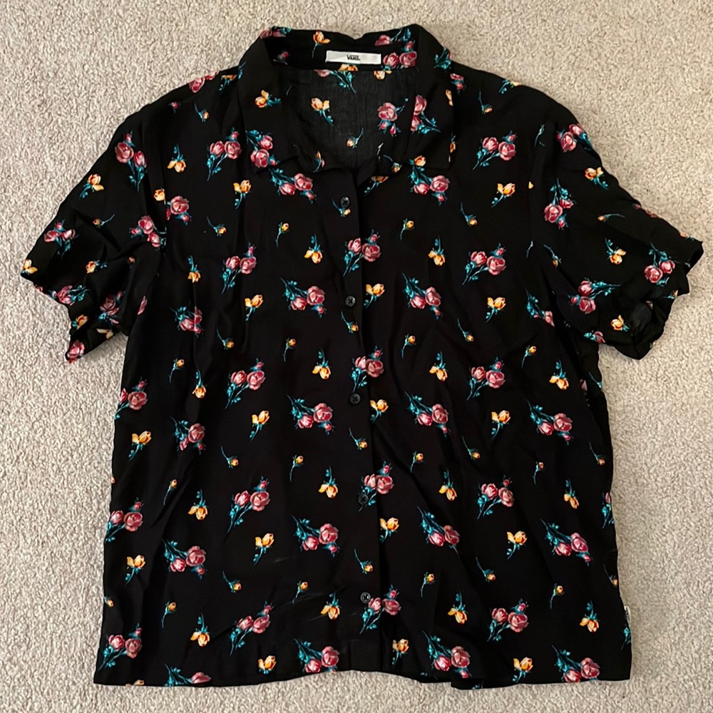 Van’s Floral Button Up T-Shirt